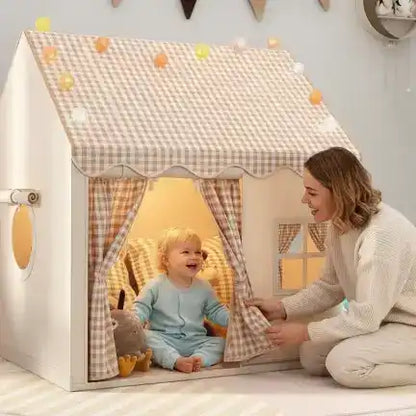 Tente enfant avec enfant et parent - souriant